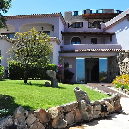 Hotel Li Graniti-2